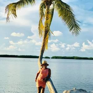 Meet your Posher, Vicky